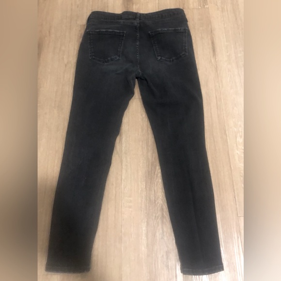 Woman’s Black Zara Jeans - size 10 - Picture 2 of 12
